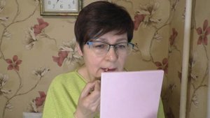 Антивозрастной макияж губ/Как красить губы после 45