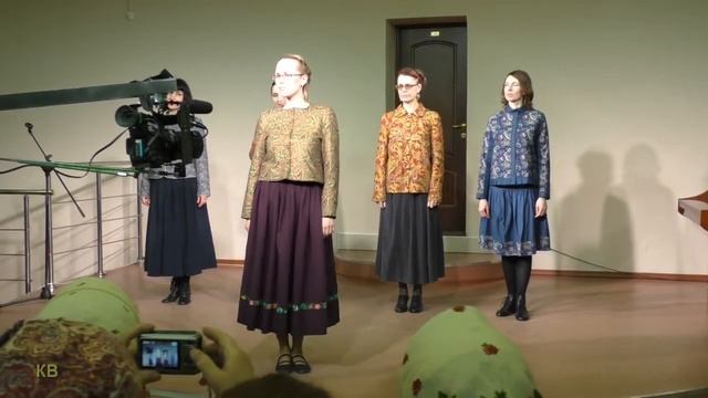 Печки-Лавочки. Коллекция в этностиле "Турецкий огурец". Русский народный костюм. смотреть онлайн