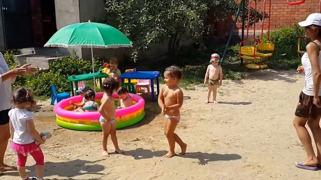 Тропическая вечеринка в детском саду смотреть онлайн