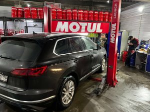 Замена масла в АКПП Volkswagen Touareg CR7 ZF 8hp65