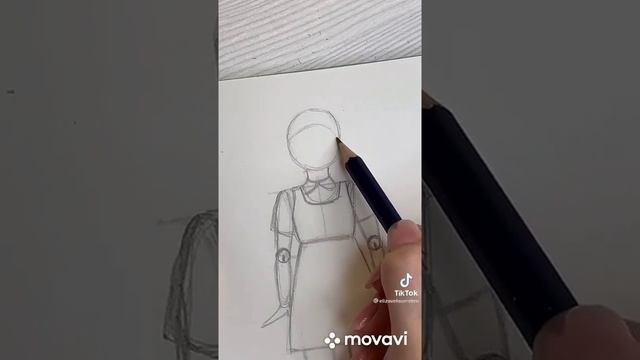 Девочка из Tik Tok рисует куклу из игры в кальмара смотреть онлайн