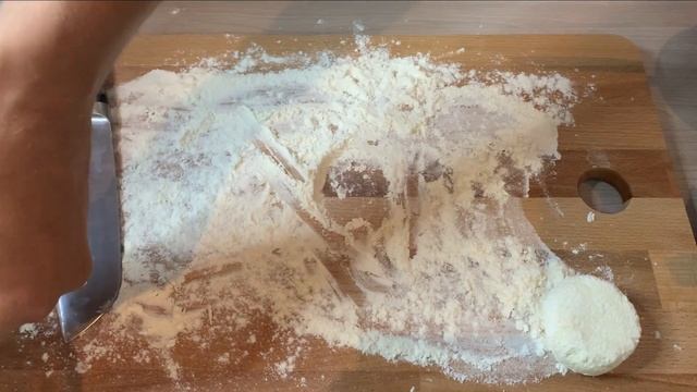 ЛУЧШИЕ СЫРНИКИ / РЕЦЕПТ СЫРНИКОВ / СЫРНИКИ ИЗ ТВОРОГА / ПРОСТО И ВКУСНО - ЗА 5 МИНУТ!!! смотреть онлайн