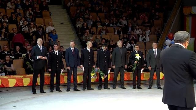 Александр Якоб наградил лучшего участкового Екатеринбурга смотреть онлайн