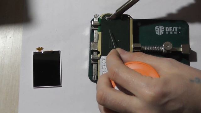 Неудачная перепайка дисплея у телефона Nokia 112 RM-837. смотреть онлайн