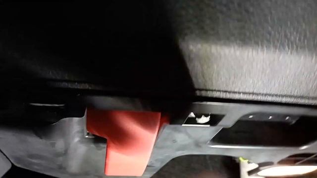 Mercedes A180 Bj 2017 OBD Location, OBD Stecker, Mercedes A180, Bj 2017 смотреть онлайн