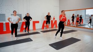АЭРОБИКА В СТИЛЕ ШАГАЙ ДОМА⚡️ 2.000 ШАГОВ ЗА ОДНУ ТРЕНИРОВКУ