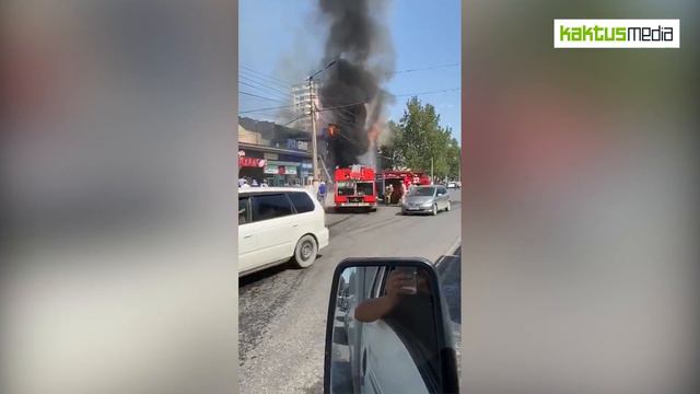 В Оше горит ресторан "Ак-Шумкар