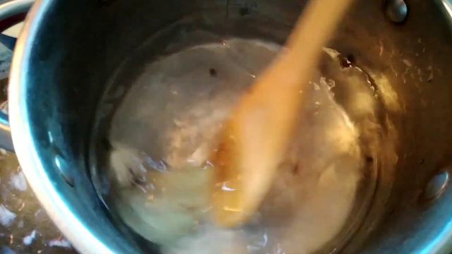 ЗЕЛЁНЫЕ ПОМИДОРЫ ,,ЁЖИКИ,,ФАРШИРОВАННЫЕ МОРКОВЬЮ И ЧЕСНОКОМ НА ЗИМУ