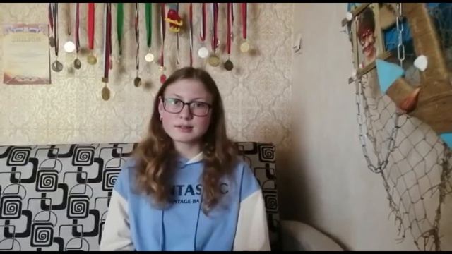 Авторские стихи читает Александра Голозубова