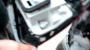 Замена лампочек в задних фонарях на Фольксвагене ПОЛО, а также снятие и установка фары
