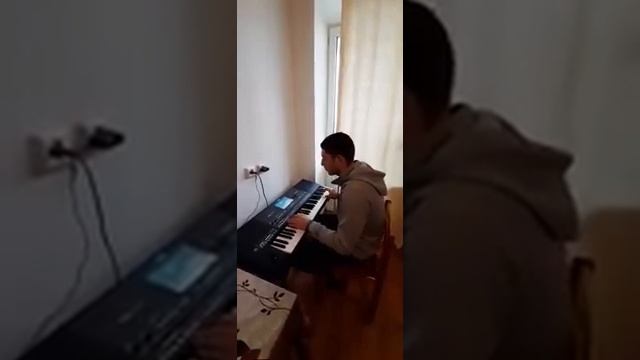 Geleceyem gel desen - Tural Rustamov (sintezator super ifa) смотреть онлайн