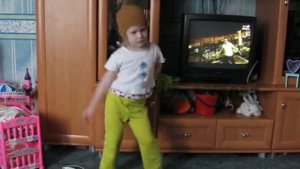 приватный танец в 3 года!