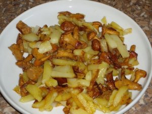 ЖАРЕНАЯ КАРТОШКА С ГРИБАМИ
