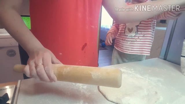 Самоизоляция! #карантин#сидидома А мы опять печем, и готовим! Рецепт от Викули вам в копилочку смотреть онлайн