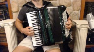 BELTSTUIVM120CGS - Green Shadow Beltuna Studio IV Compact Piano Accordion LMMM 41 120 $6999