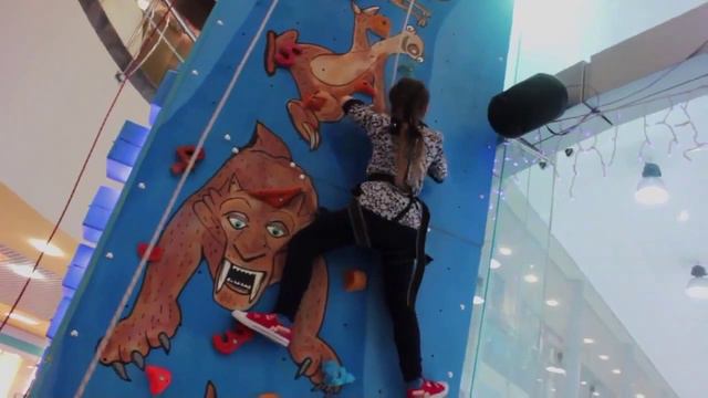 Скалодром-аттракцион в торгово-развлекательном центре. Отзывы посетителей смотреть онлайн