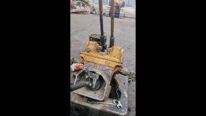 когда один фракцион не поворачивает из за пилота управления на чтз б10м