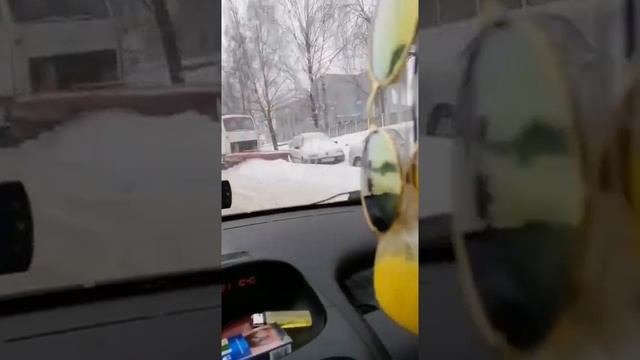 Почему нужно убирать авто с дорог, когда идет уборка снега. Гродно