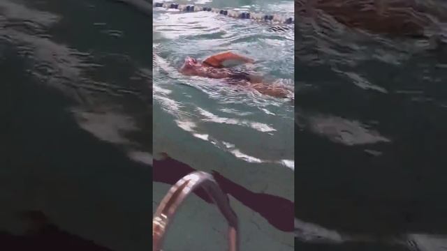 Лёгкая разминка в бассейне смотреть онлайн