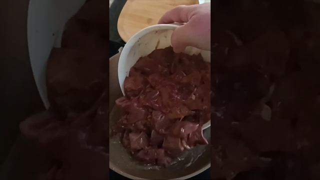 Куриная печень с луком и сливочным маслом на сковороде! Такую печень вы точно ещё не пробовали