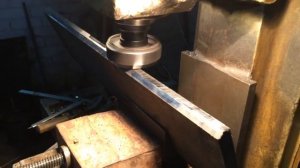 фрезеровка пластин 30мм 09Г2С, снятие фасок 23 градуса под сварку на фрезерном станке 6Р11