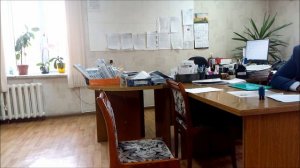 Судебные приставы Пижанка юрист Вадим Видякин вошёл без маски