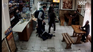 Драка в тольяттинском баре закончилась грабежом
