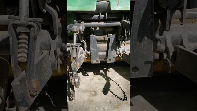 JD 400 3pt Hitch смотреть онлайн