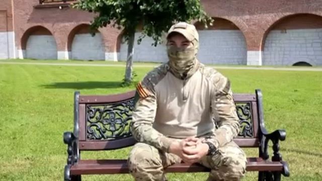 Тульский боец с позывным "Фаер" рассказал о боевом братстве смотреть онлайн