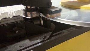 Аппарат по изготовлению круглых дорожных знаков.