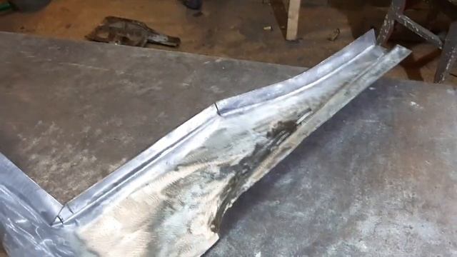 КУЗОВНОЙ РЕМОНТ. ВЫГИБАЕМ АРКУ СВОИМИ РУКАМИ. KIA K3000. ГНЕМ ЖЕЛЕЗО.
