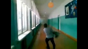 Откуда взялся мем В стекло не попади.