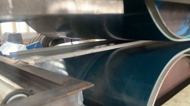 Линия для производства ППУ(PU/PIR) Сэндвич Панелей для секционных гаражных ворот смотреть онлайн