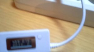 LCD USB Мини тестер тока и напряжения КСХ-017 с постоянной подсветкой дисплея.