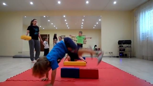 Капоэйра. Детская группа в Коньково 3-5 лет смотреть онлайн