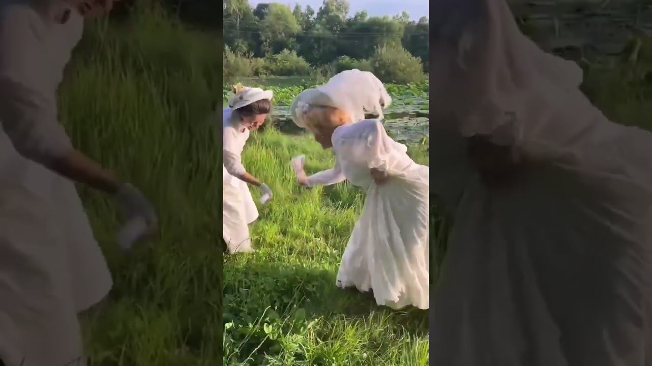 Реверанс  очень люблю «За двумя зайцами». при съёмках ни одна шляпка и веер не пострадали #costume