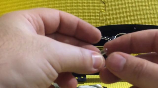 ЗАМЕНА ЛАМПОЧКИ НА ПАНЕЛЬ ПРИБОРОВ ШЕВРОЛЕТ АВЕО Т200 Т250 И НАСТРОИТЬ СТРЕЛКИ ПРИБОРА смотреть онлайн