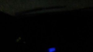 Как быстро отогреть обледеневшее лобовое стекло.