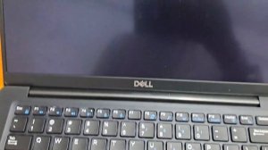 Dell latitude 7390 i5 8th DDR4 8gb ram 256gb ssd Windows 10 pro Display 13.3 inc with Touch Screen