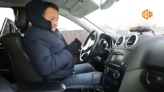 Автомобильный керамический тепловентилятор обогреватель от прикуривателя 1