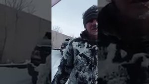 В руках взорвался баллон с пеной