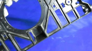 1093. Кронштейн крепления полотна зеркала / Scania 1396529