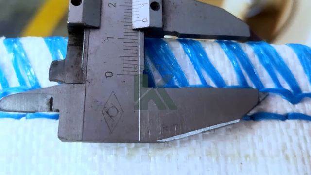 Серия 81300 Двухигольная четырехниточная швейная машина безопасной строчки. (16 слоев шитья) смотреть онлайн