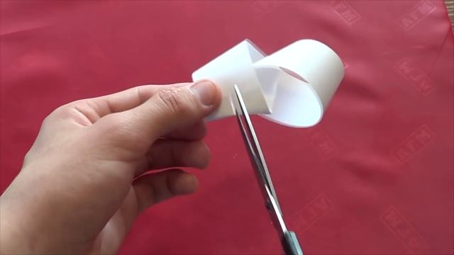 ПРОСТЫЕ И НЕВЕРОЯТНЫЕ ТРЮКИ С БУМАГОЙ! смотреть онлайн