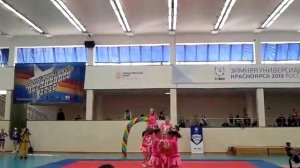 Золотое выступление черлидеров северского "Фламинго" в Красноярске