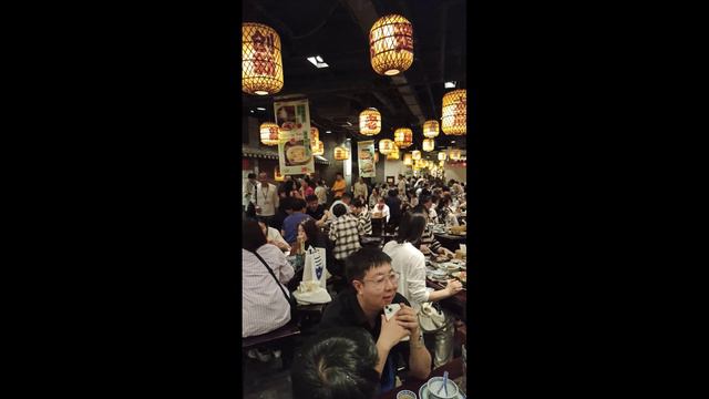 Китайский общепит в Нанкине в праздник фонарей