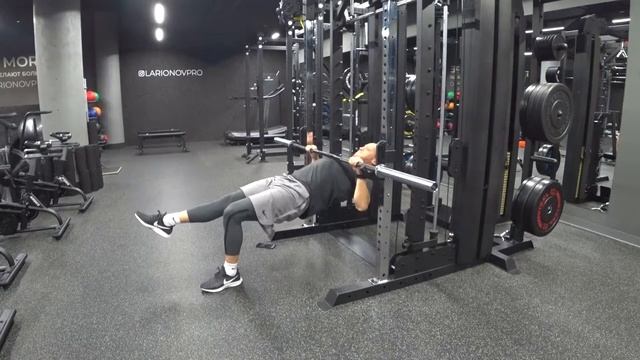 горизонтальные подтягивания на одной ноге смотреть онлайн