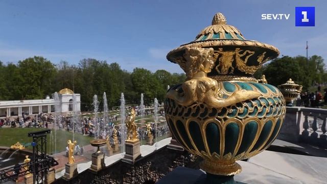 В Петергофе прошёл традиционный весенний праздник фонтанов