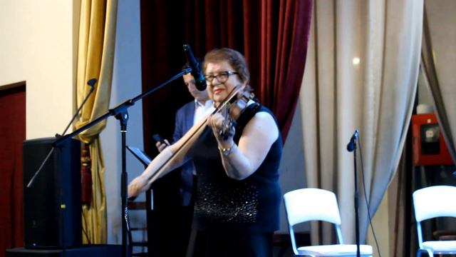 "Славлю свой народ". Эльвира Восканян на сцене Чалтыря смотреть онлайн