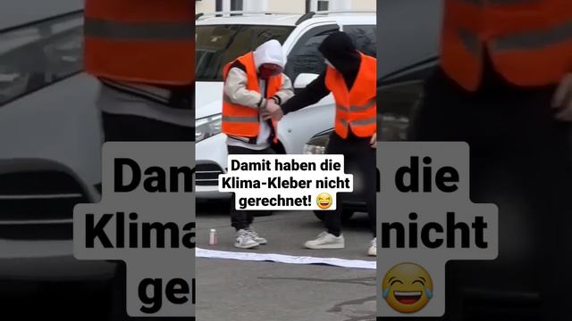 Geht dieser Prank zu weit? 🤫  #klimakleber #klimaaktivisten #prank